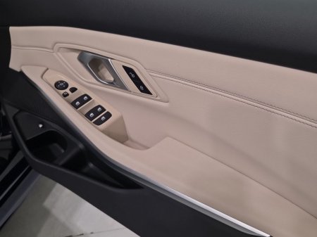 2026 BMW 3-Series - photo 21
