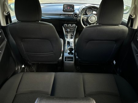 2017 Mazda Demio - photo 26