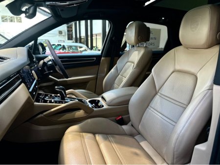 2022 Porsche Cayenne - photo 10