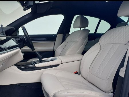 2020 BMW 7-Series - photo 7