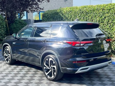 2022 Mitsubishi Outlander - photo 5
