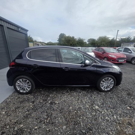 2018 Peugeot 208 - photo 9