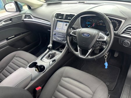 2019 Ford Mondeo - photo 19