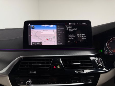 2022 BMW 5-Series - photo 18