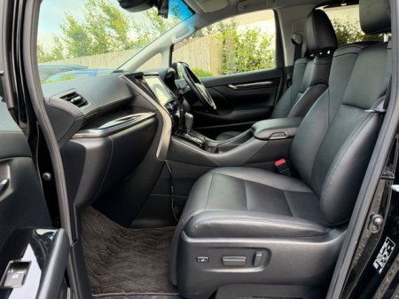 2019 Toyota Alphard - photo 19