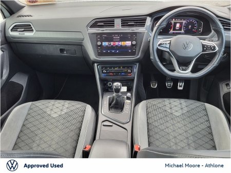 2022 Volkswagen Tiguan - photo 2