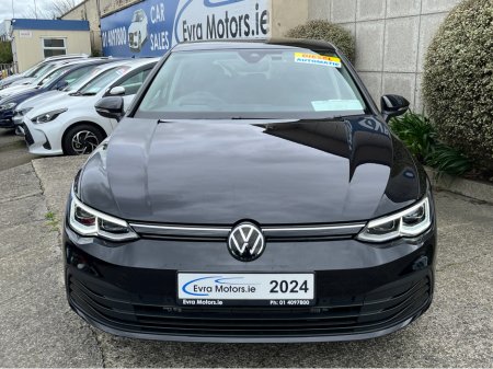 2024 Volkswagen Golf - photo 2