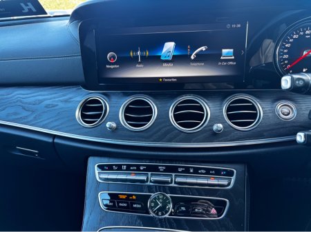 2018 Mercedes-Benz E-Class - photo 8