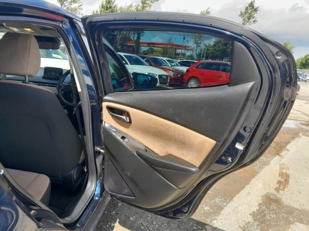 2017 Mazda Demio - photo 14