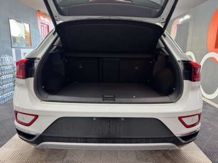 2025 Volkswagen T-Roc - photo 7