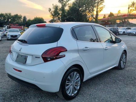 2017 Peugeot 208 - photo 4
