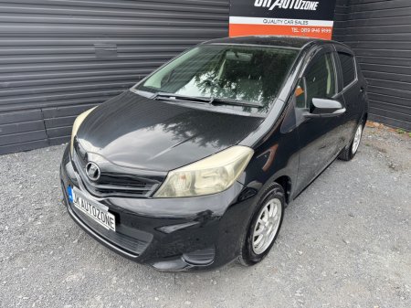 2013 Toyota Yaris - photo 3