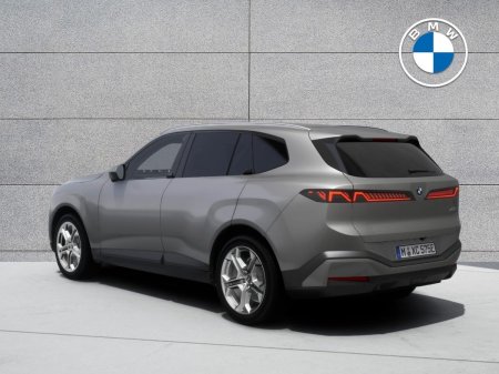 2027 BMW X5 - photo 2