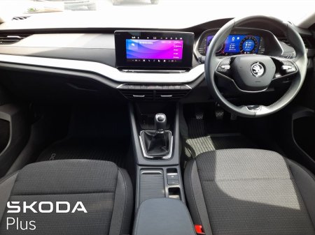 2025 Skoda Octavia - photo 2