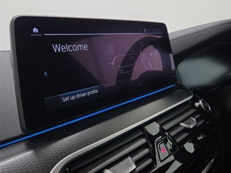 2021 BMW 5-Series - photo 8