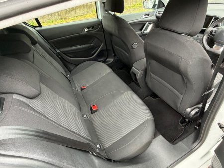 2014 Peugeot 308 - photo 10