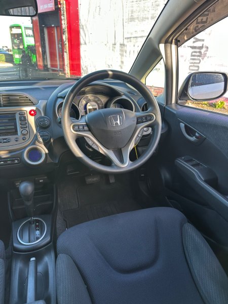 2011 Honda Fit - photo 21