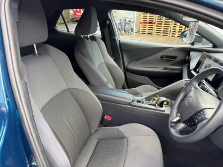 2024 Toyota C-HR - photo 12