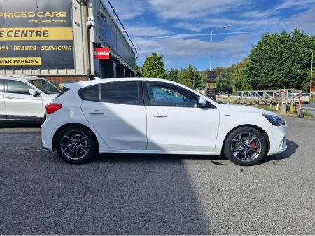 2019 Ford Focus - photo 3