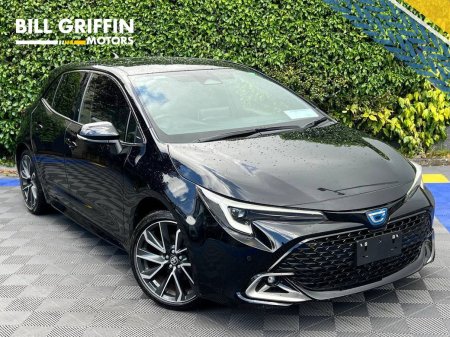 2025 Toyota Corolla GZ SPORT 1.8 HYBRID AUTO // VERY LOW MILEAGE // REVERSE CAMERA // DIGITAL CLUSTER