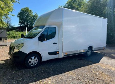 2023 Nissan Interstar