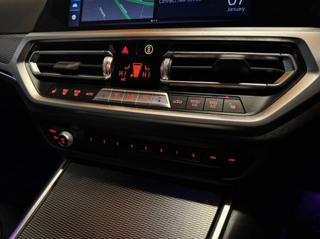 2022 BMW 3-Series - photo 14