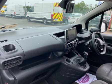 2021 Peugeot Partner - photo 9