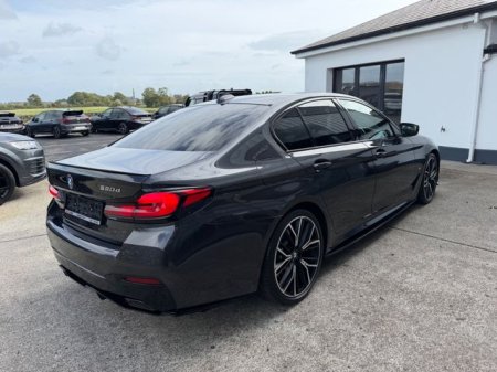 2021 BMW 5-Series - photo 4