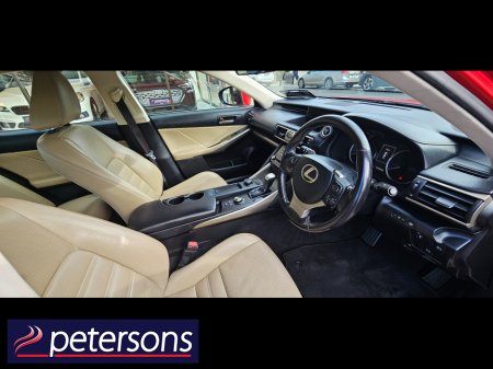 2017 Lexus IS - photo 10