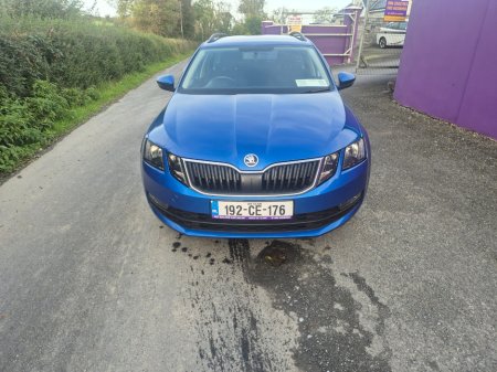 2019 Skoda Octavia - photo 2