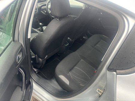 2014 Peugeot 208 - photo 6