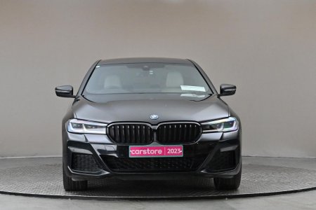 2023 BMW 5-Series - photo 2