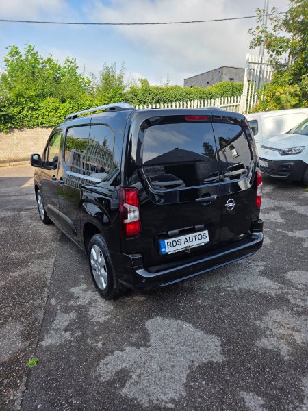 2021 Opel Combo - photo 4