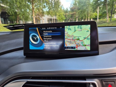 2016 BMW i8 - photo 13