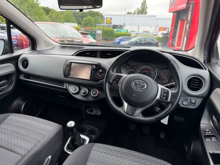 2016 Toyota Yaris - photo 9