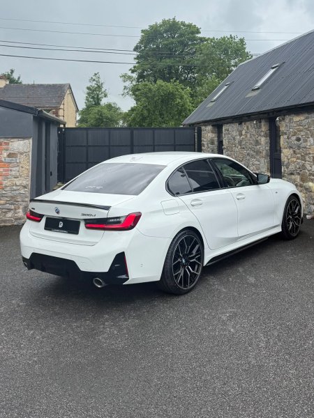 2022 BMW 3-Series - photo 6