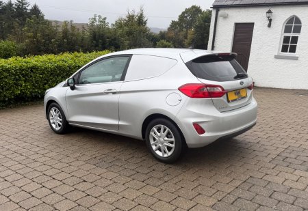 2020 Ford Fiesta - photo 4
