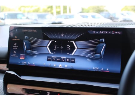 2025 BMW i5 - photo 21