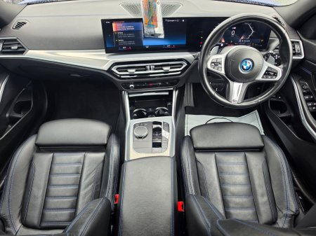 2023 BMW 3-Series - photo 18