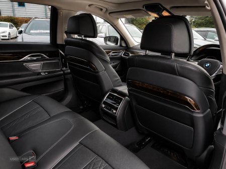 2016 BMW 7-Series - photo 28