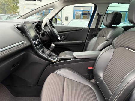 2017 Renault Scenic - photo 4