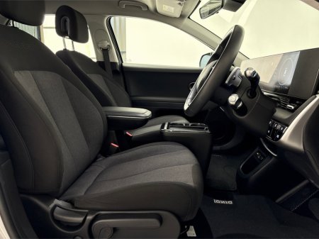 2025 Hyundai IONIQ 5 - photo 28
