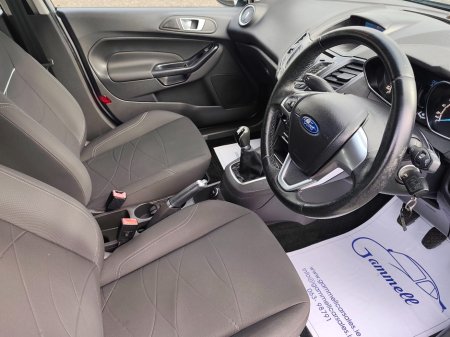 2016 Ford Fiesta - photo 7