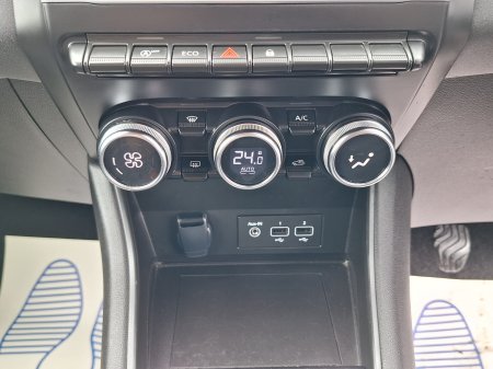 2023 Renault Captur - photo 17