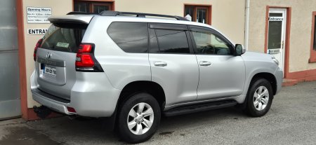 2020 Toyota Land Cruiser - photo 3