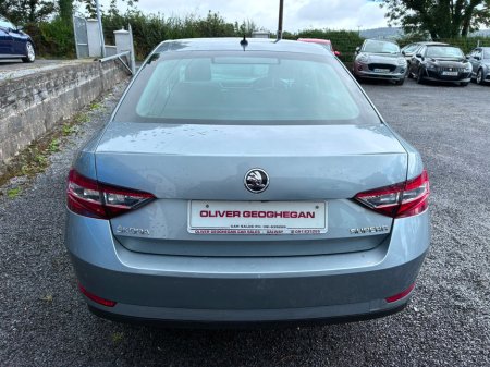 2017 Skoda Superb - photo 14