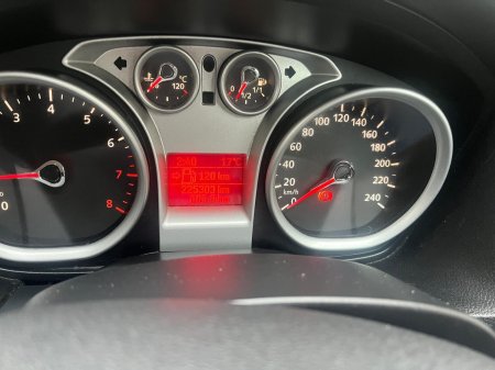 2009 Ford Focus - photo 3