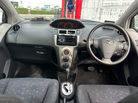 2007 Toyota Vitz - photo 23