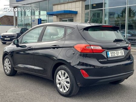 2022 Ford Fiesta - photo 2