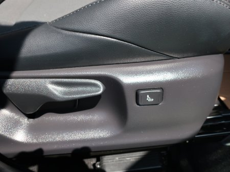 2023 Toyota Corolla - photo 18